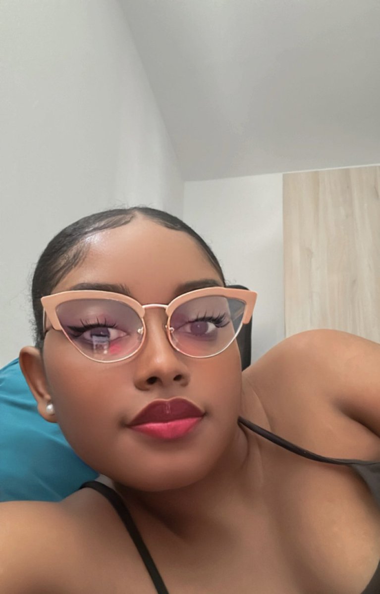 giighie's tweet image. kouraj fanm pa mezire  nan kantite  batay li fè, men nan kantite fwa li leve  aprè chak batay  💚💚🐜
 #StrongAndCapable 
#energysquads