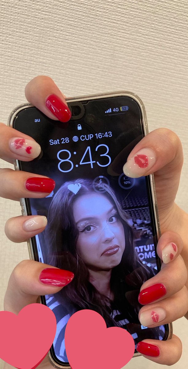 ネイルむずかしかったけどかわいい💋💘