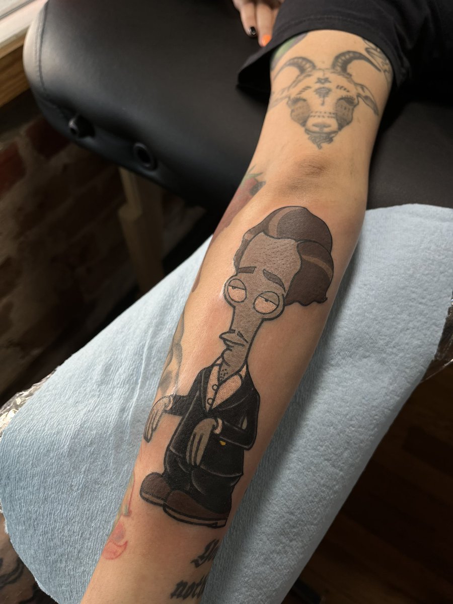 Tattooed the ever so wonderful <a href="/lunalovelyx/">Luna Lovely✨</a> today 🥰 it’s always a treat to hang out and catch up.🤗