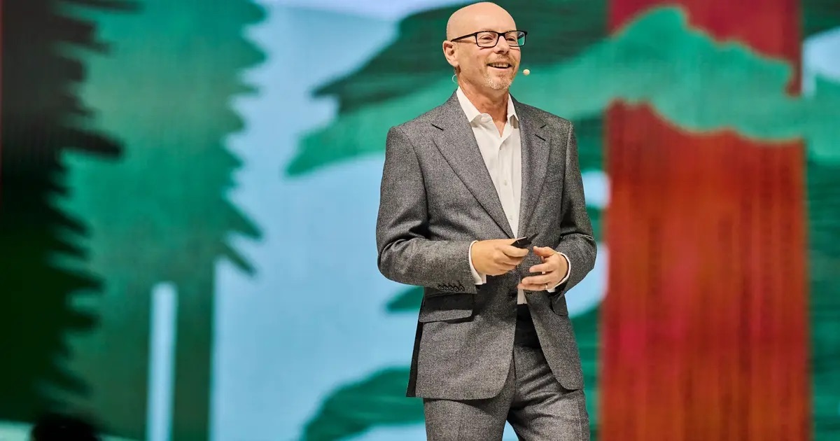 tweetme_cons's tweet photo. At #SuiteWorld, @NetSuite founder and EVP Evan Goldberg sat down with @CFOBrew to discuss NetSuite’s latest innovations and how #AI is shaping the future of finance. https://t.co/qJXuCeSavc https://t.co/XgCgqX5tXo