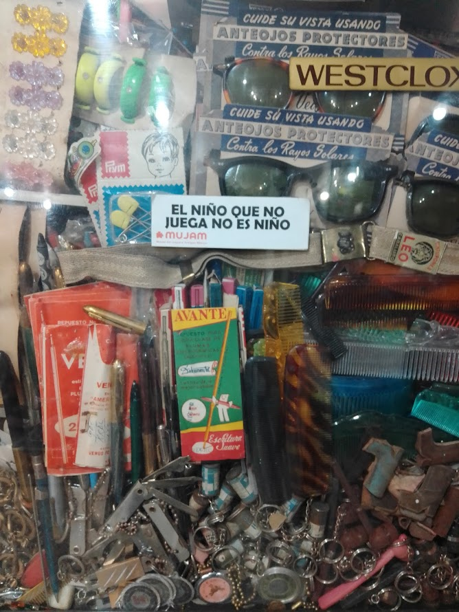 OR_2's tweet photo. El niño que no juega #MUJAM https://t.co/RwVtaaSq8z