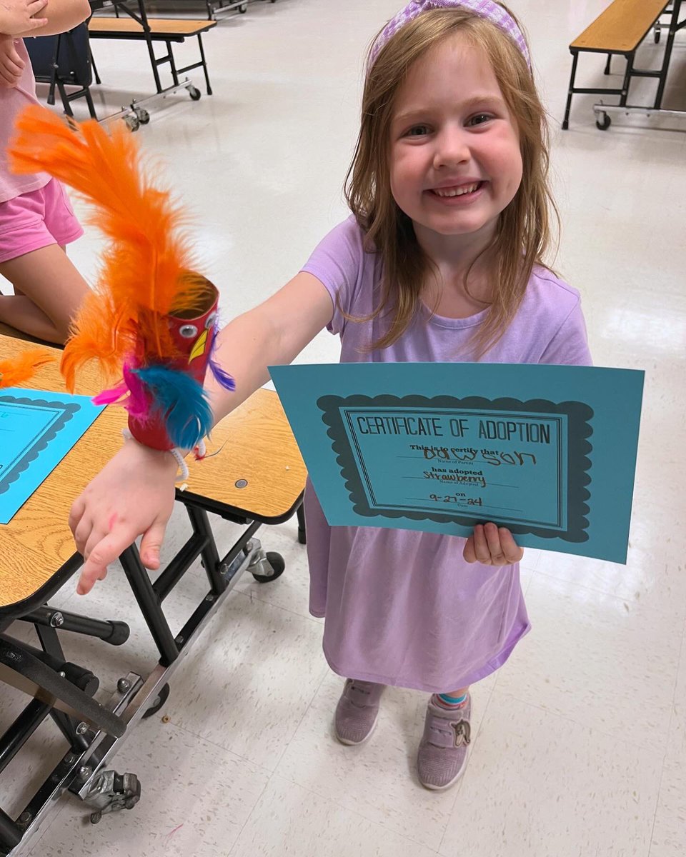 CommunityDv's tweet image. Parrot adoptions today at Copper Creek B&amp;amp;A. Those who adopted a parrot received a certificate of adoption. ♥️ @dvusd #wevegotwhatyouwant