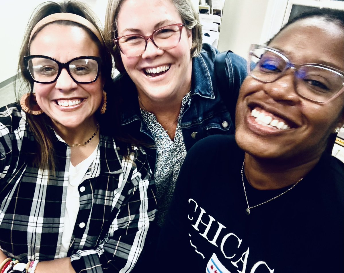 Mrs. Eller Teacher_City 💕💻👟🚀🏃🏽♀️ tweet media