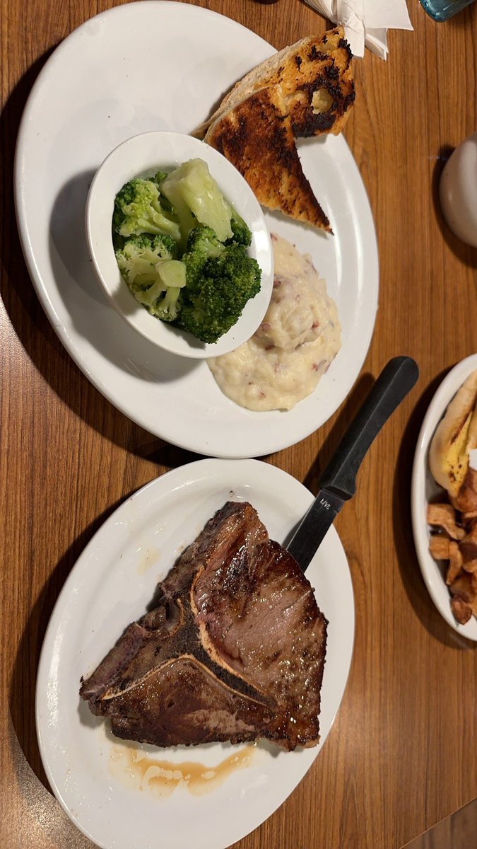 美式晚餐，入乡随俗