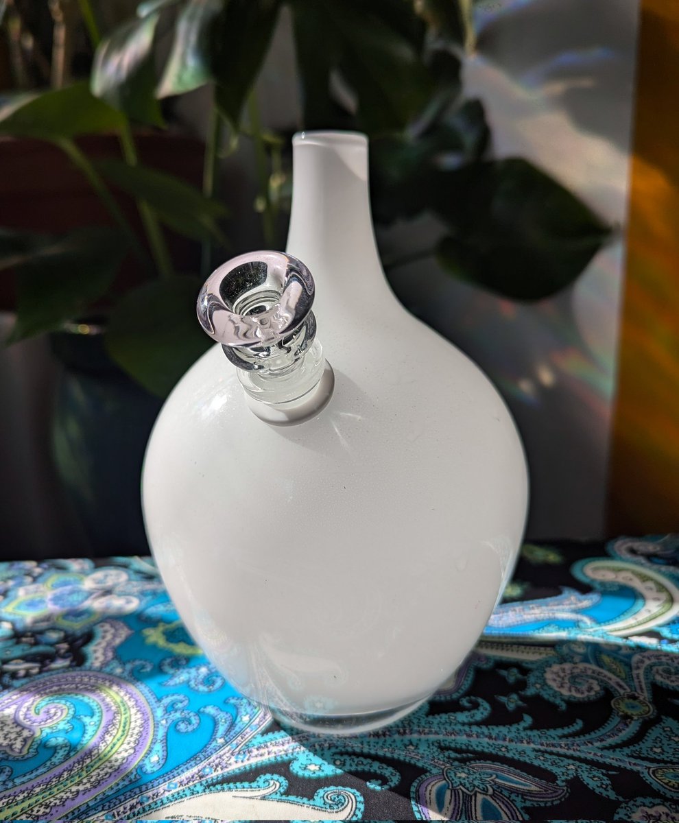 SpaceOddityBong tweet picture