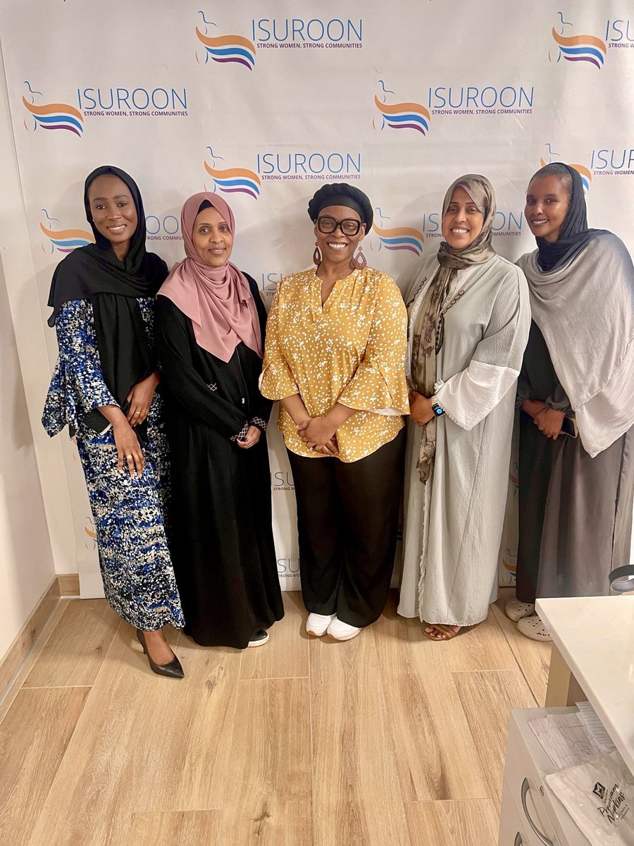 Today I stopped by Isuroon! A multifaceted center on Lake Street whose services cover many needs- halal nutrition, employment, support to escape domestic violence, etc. “Isuroon” translates to a woman who takes care of herself. This center is striving to ensure women can do that.