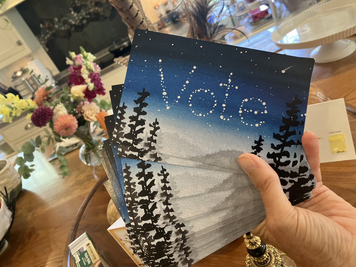 jzikah's tweet image. P.S. My mom and  I wrote 55 postcards for Sherrod Brown this week!
#PostcardsToVoters