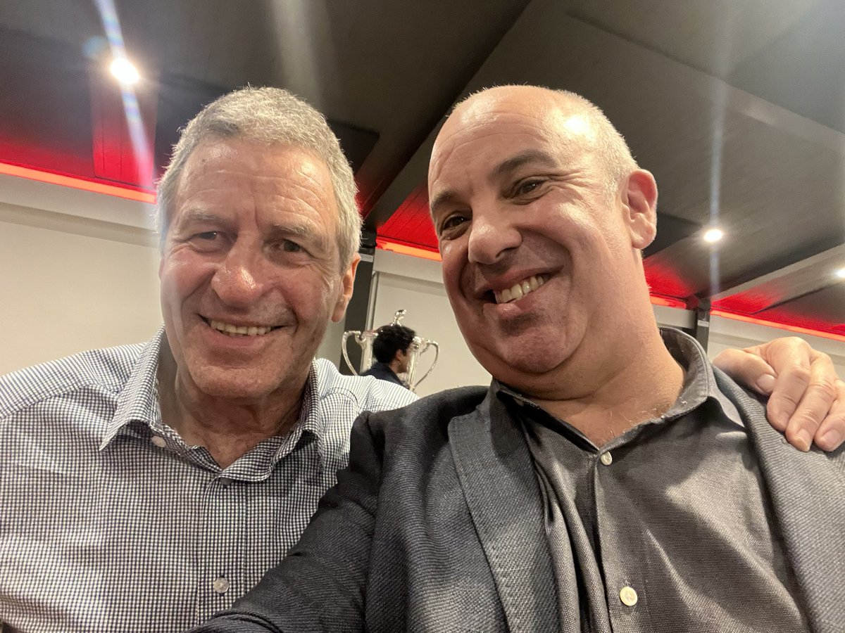 Mark Jones tweet media