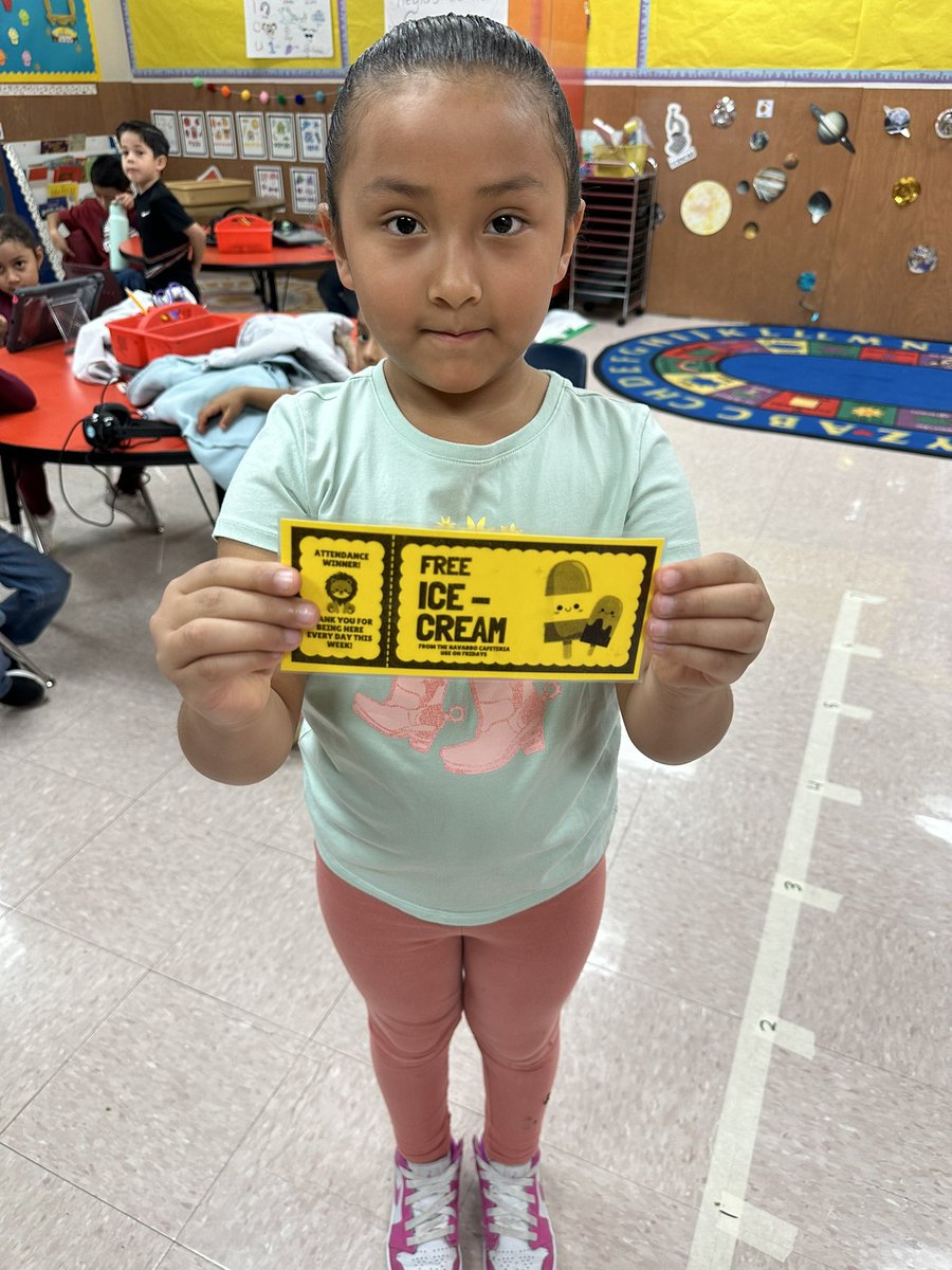 Mrs•Gomez tweet media