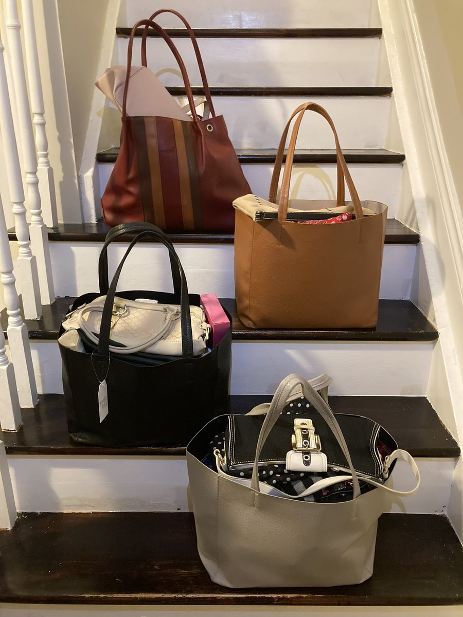 SRWS_YCDSB's tweet photo. Faith Day at SRWS included prayer, reflection, breaking bread together, and helping those in our community. Staff enthusiastically participated in the Fill a Purse For a Sister Campaign 👛 as well as some fun Faith-based activities ✝️ @laurasawicky @YCDSB https://t.co/IA44WszCsG