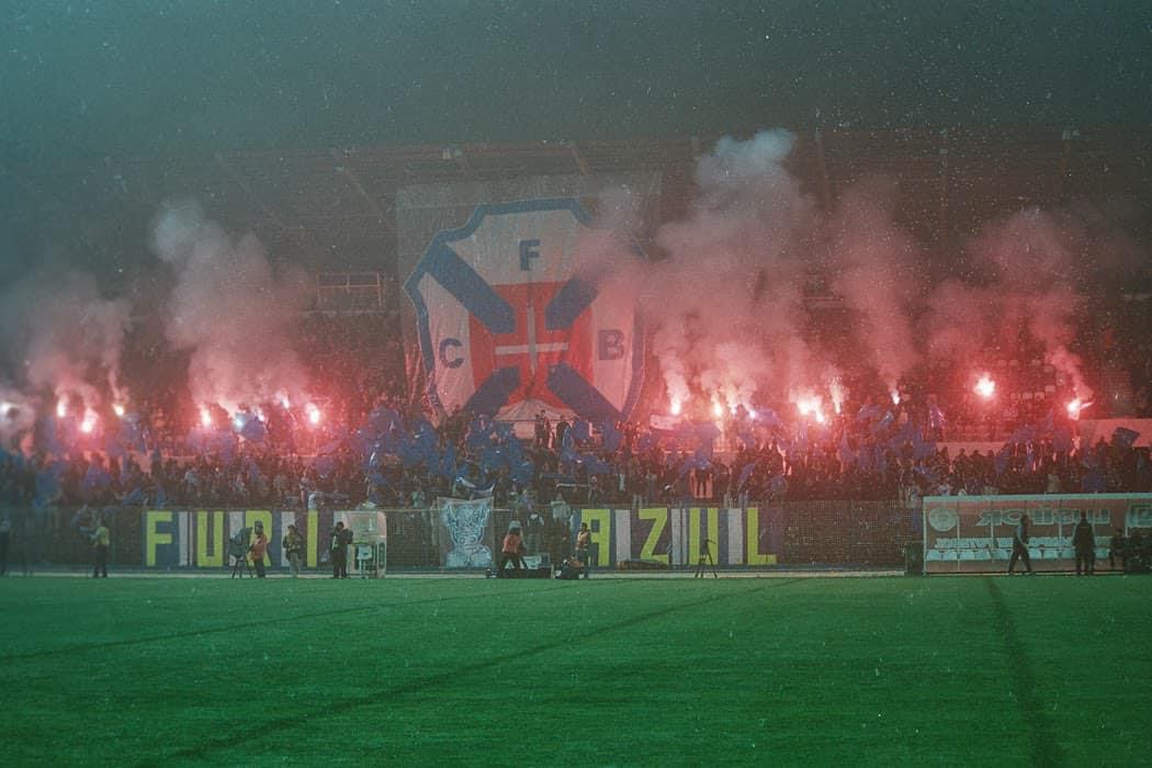 🔵🎂 𝟒𝟎 𝐀𝐧𝐨𝐬 𝐝𝐞 𝐅𝐮́𝐫𝐢𝐚 𝐀𝐳𝐮𝐥
40 anos de dedicação ao #Belenenses. Parabéns Fúria Azul - núcleo nº 6 do CFB -, obrigado pelo vosso apoio! 💙🙌 #tweetpastel