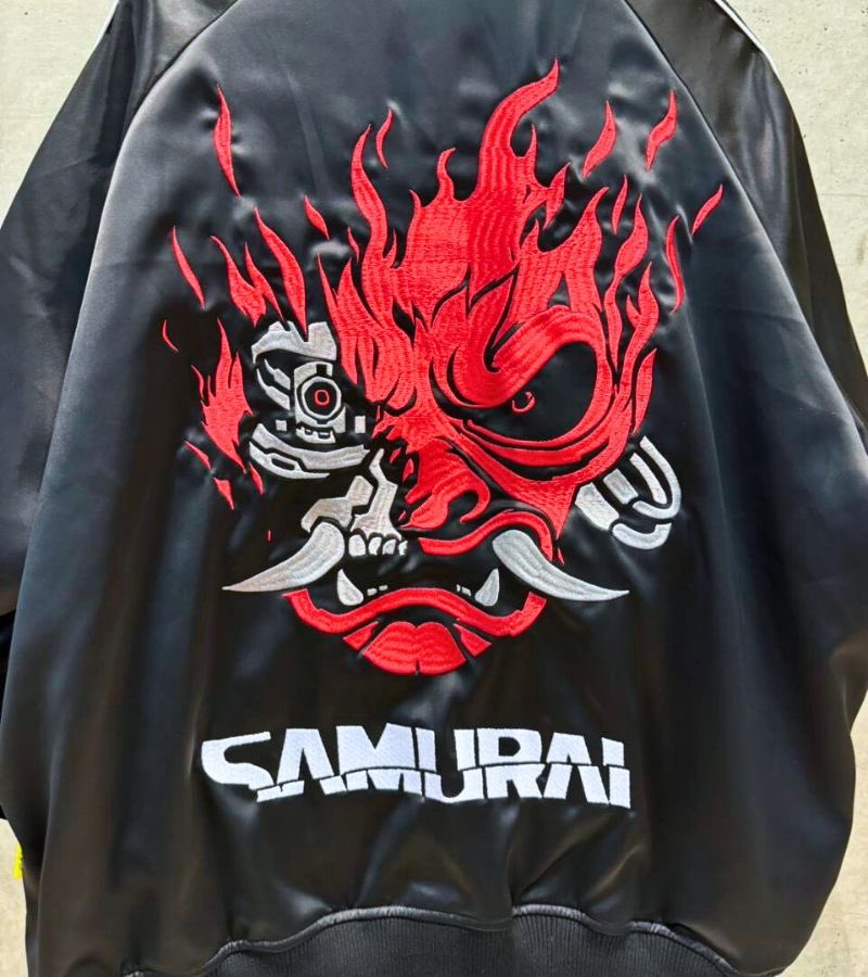 TGS2024 でサンプル展示中の『サイバーパンク2077』のスカジャンをEC