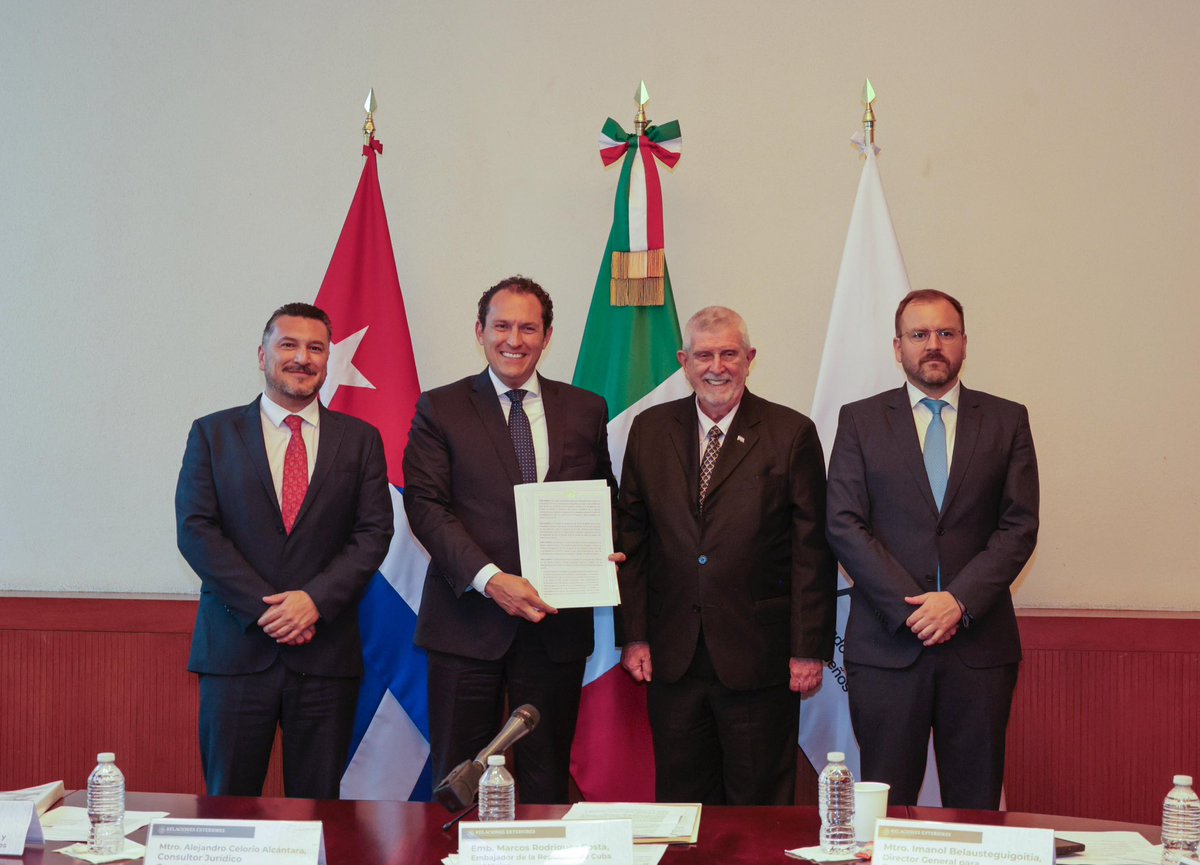 SRE_mx's tweet photo. COMUNICADO. “México recibe de Cuba la ratificación del convenio constitutivo de la Agencia Latinoamericana y Caribeña del Espacio”.

https://t.co/SEnXTzCJbs https://t.co/UaBS1abf3p