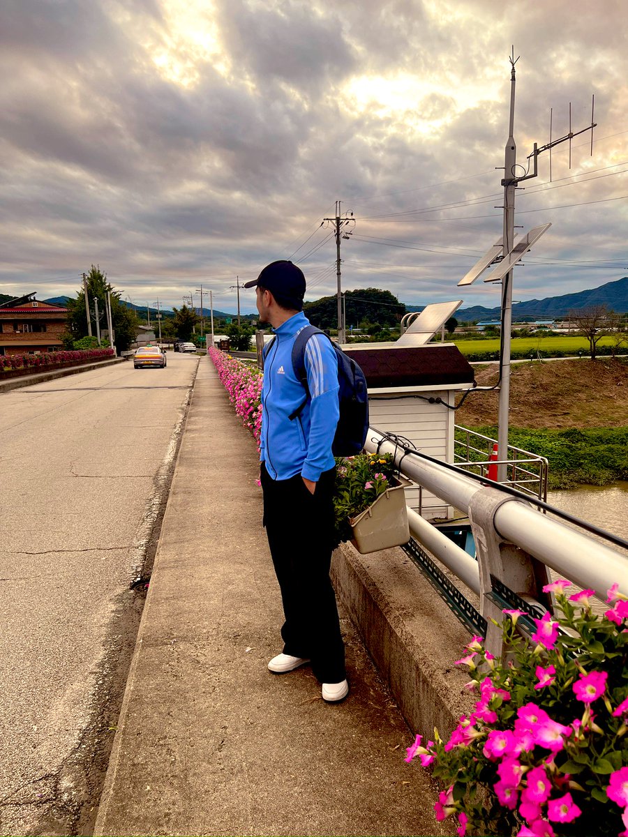 thapa_bp's tweet photo. भौतिक विज्ञान भनेको जानेर मान्ने हो तर अध्यात्म भनेको मानेर जान्ने हो जसको यात्रा सुरुमा विश्वासबाटै हुन्छ।
#Update #Happylife https://t.co/1jyAWEBPdN