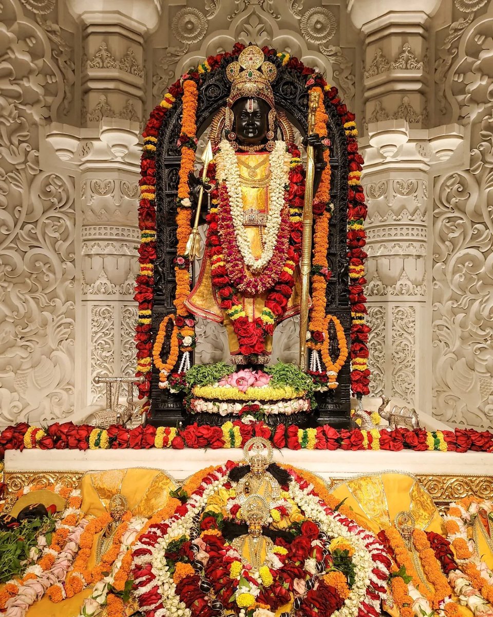रघुकुल नन्दन श्री रामलला सरकार दिव्य अलौकिक दर्शन 🪷

जय श्री राम ❣️