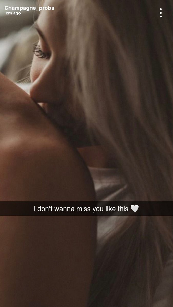 70degreeslut's tweet photo. Nobody ask for playlist vibes right now I just made a 2min visual to break my own fucking heart FOR NO REASON 😫💔😭
Summer is going pretty great for everyone but one person 🥺😔
📖: Is It Over Now?
#comebackbehere
#clexafanfic https://t.co/vFlZDiuoTG