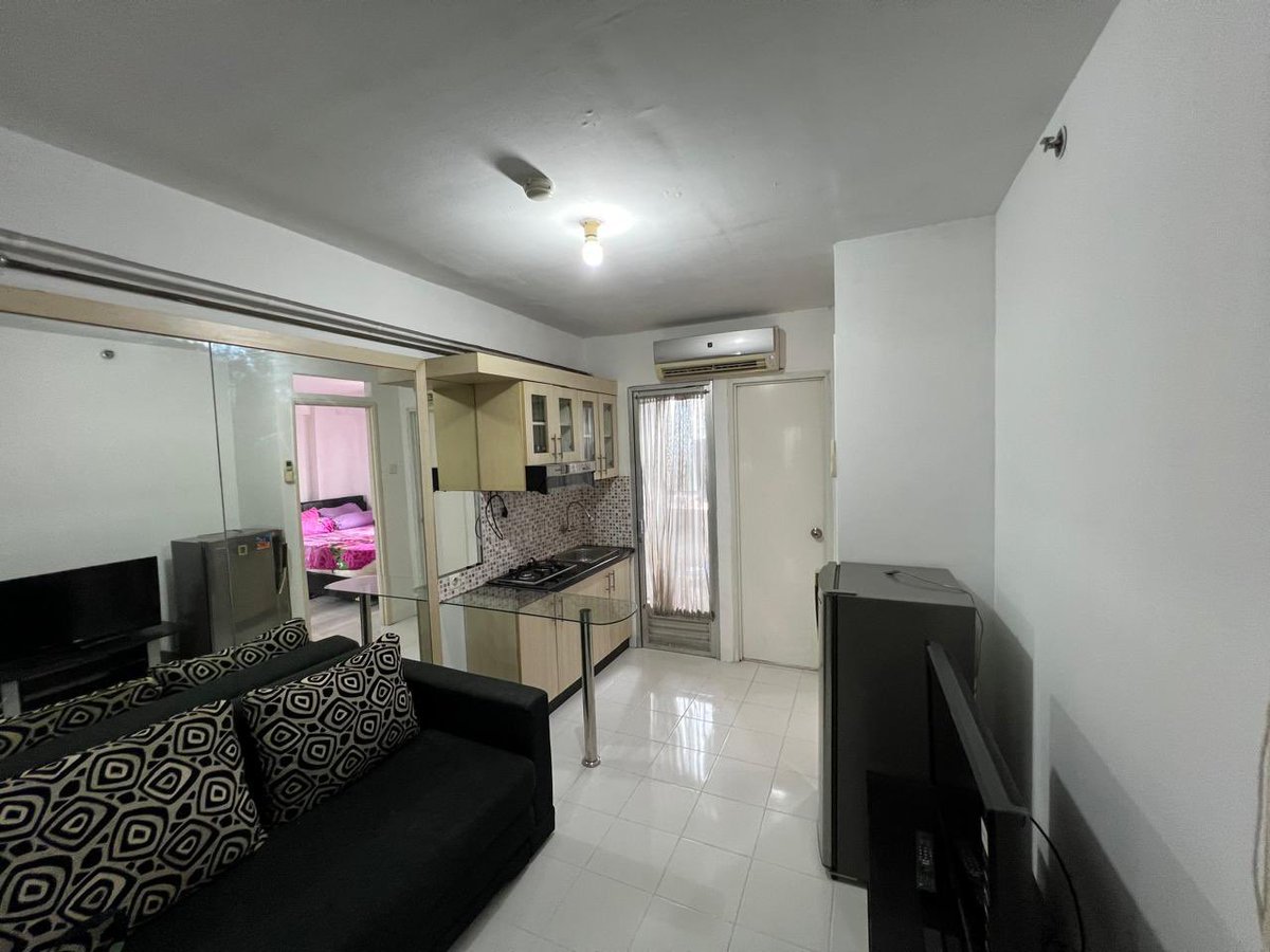 mouikkai_'s tweet photo. APARTEMENT FOR RENT!
Apartement disewakan
📍Kalibata City Tower C (Cendana)
3 mins to KRL Station
2 bedrooms with dressing table, wardrobe and drawer (dilengkapi meja rias, lemari dan laci)
Furnished with refrigerator, 1 TV unit, 1 AC (1,5 pk power), dispenser, sofa, kitchen set. https://t.co/e467RC661B