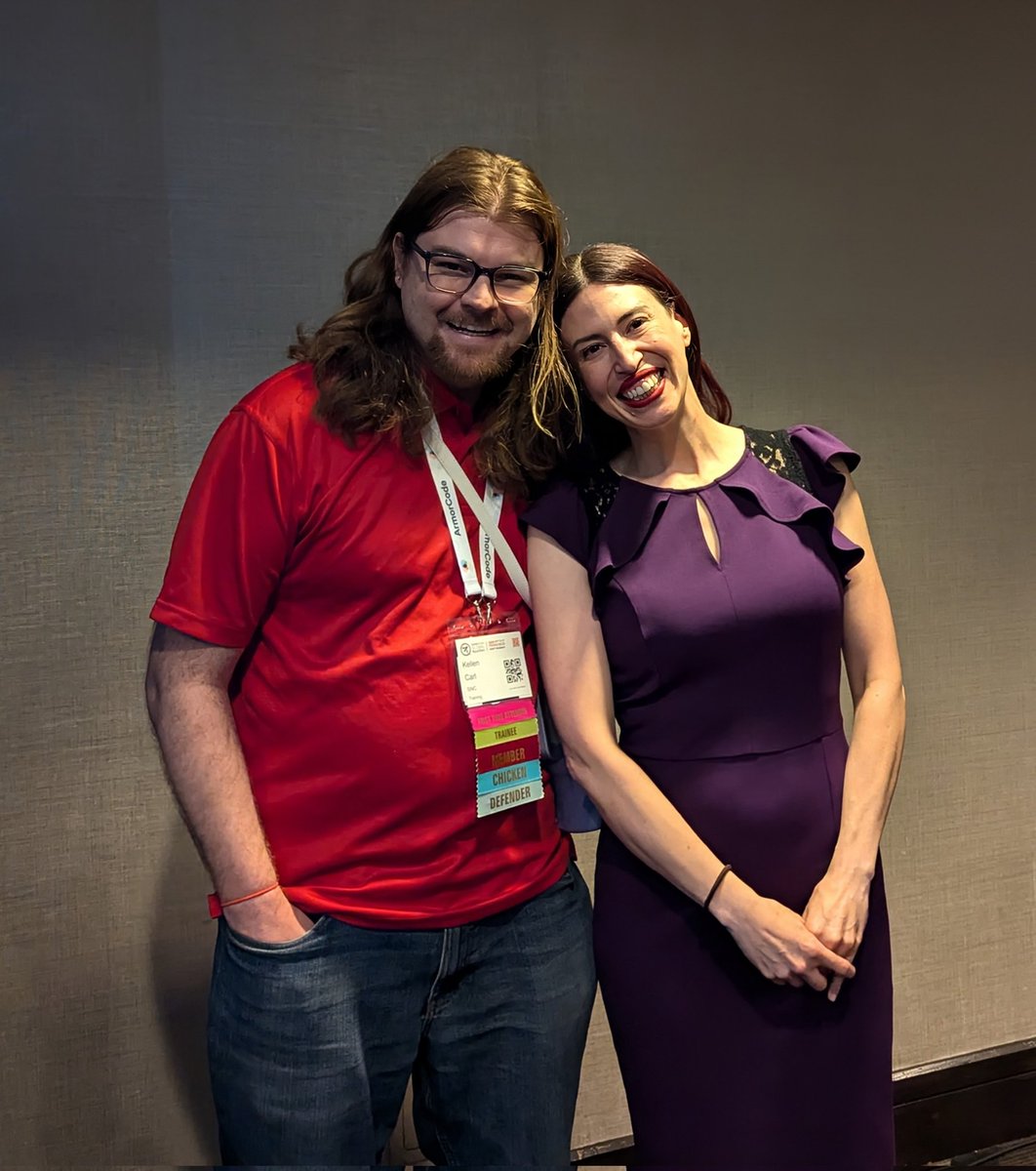 shehackspurple's tweet photo. I finally got to meet Kellen Carl , #wehackpurple alumni, in person! https://t.co/3Qyqnt7NKi