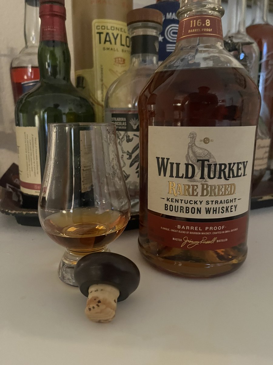 Adewing9's tweet photo. @BourbonHooks Fresh crack, first time trying this https://t.co/lTbFjFWfj4