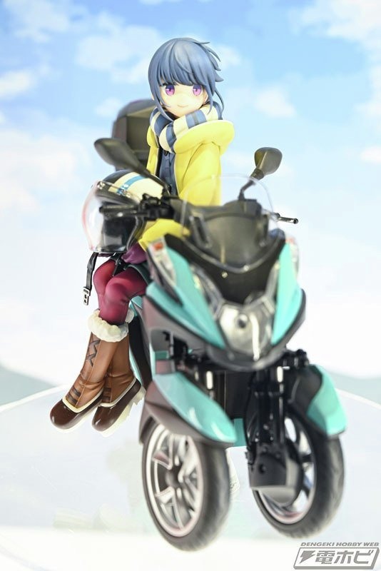 with アルター　志摩 リン 三輪バイク　ゆるキャン