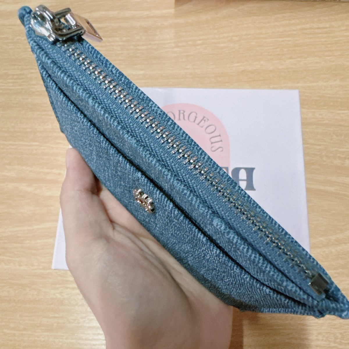 ยิ้มให้ตัวเองเยอะๆ tweet media