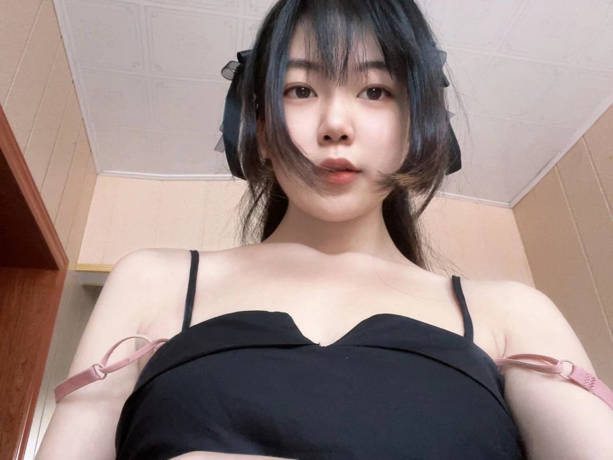 你好，男主角 tweet media