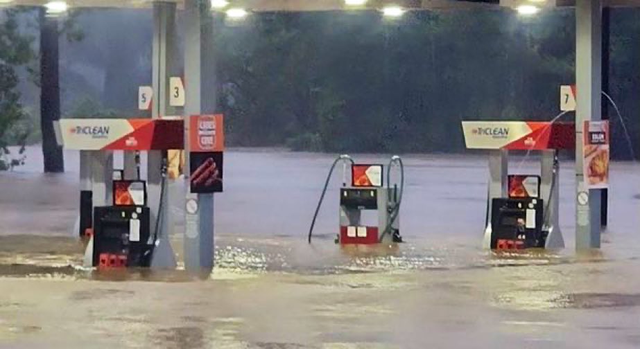 Här är det verkliga priset vid pump.
Fossila bränslen dödar oss och planeten.
Beskatta, fasa ut, förbjud.