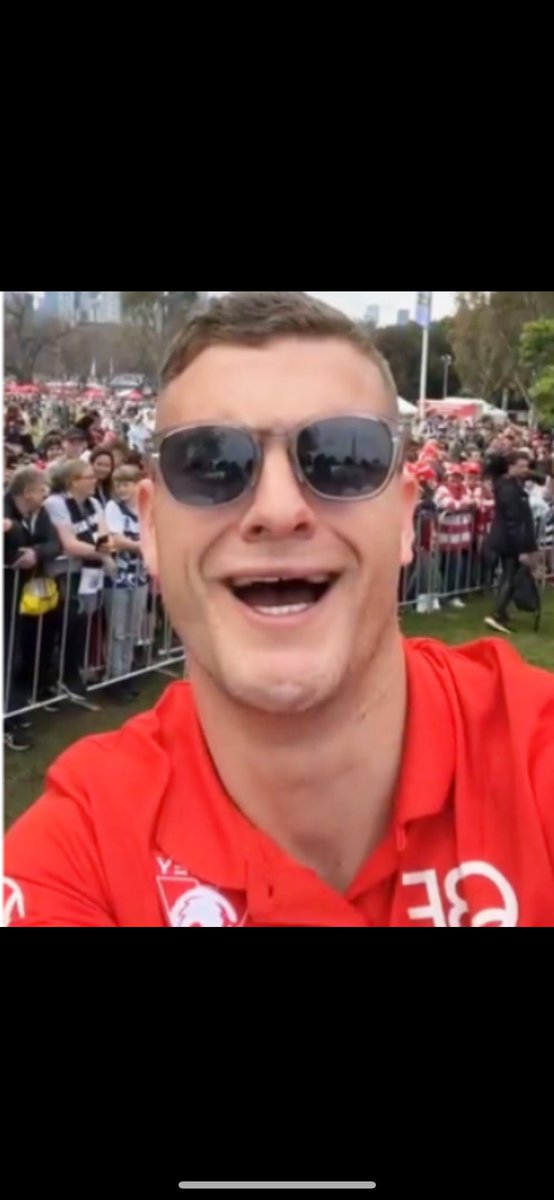 Shus1962's tweet photo. @sydneyswans https://t.co/I5wbtGIGAu