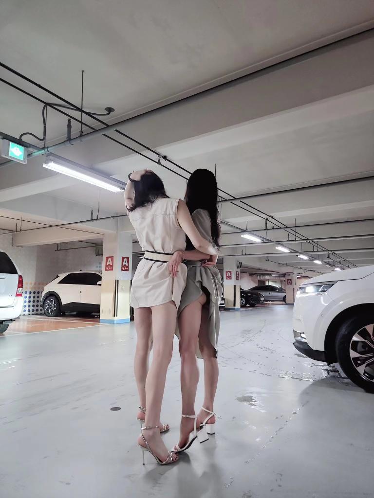 sin192646i's tweet photo. 넘 더워~🥵
#섹트 #맘눌뎀 https://t.co/i6tgLrpfsP
