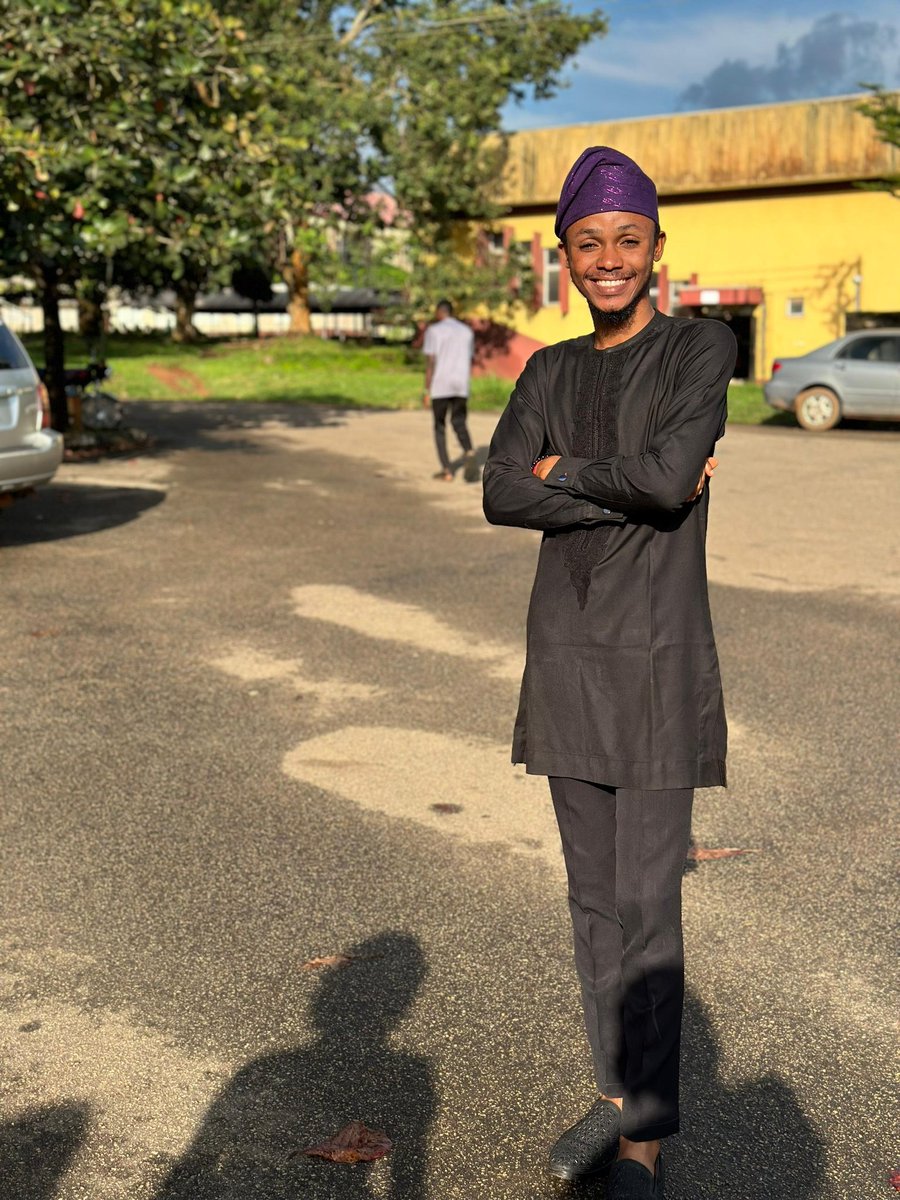 IjattoG's tweet image. Yesterday, 27/09/2024.
I wrote my last exam as an undergraduate 
6 years of different experience.
Dear God, Thank you!

B. Tech Biology (Storage Technology) in View.