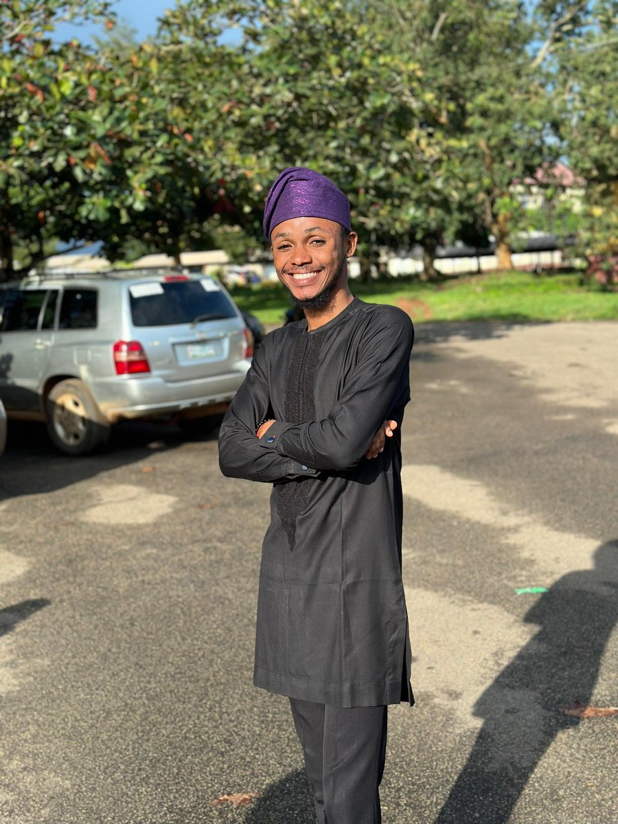 IjattoG's tweet image. Yesterday, 27/09/2024.
I wrote my last exam as an undergraduate 
6 years of different experience.
Dear God, Thank you!

B. Tech Biology (Storage Technology) in View.