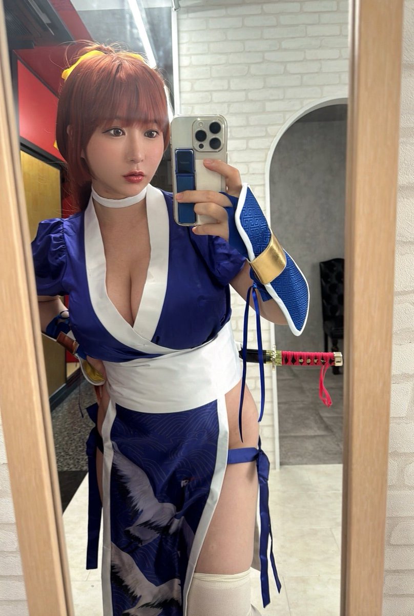 めちゃありがとう！また明日！
ステラブレイドのイヴでした
沢山撮ってくれてありがとう！

このあと代々木よろしくね💋
https://t.co/cVAtoTrHYc

明日9/29(日)ゲームショウはDOAの霞🙌
今日と同じ野外コスプレ広場西予定！ https://t.co/1JxExgWaOq