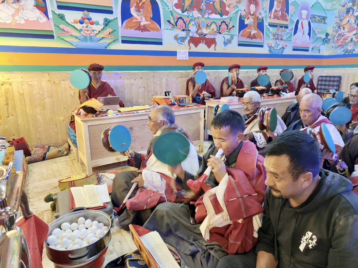 Drukpa's tweet photo. Sengey Tsewa Practice at Druk Osaka Chosling Nunnery, Tia Village on Dakini Day
#GyalwangDrukpa #Drukpa #DrukpaNuns #TiaVillage #DakiniDay #SengeyTsewa https://t.co/95DK13A2xN