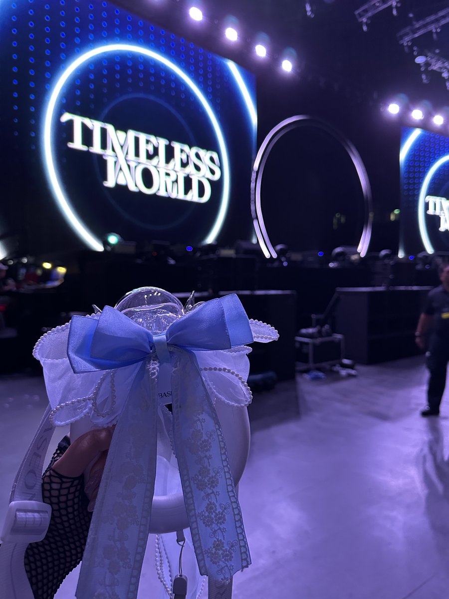 jay (ia) tweet media