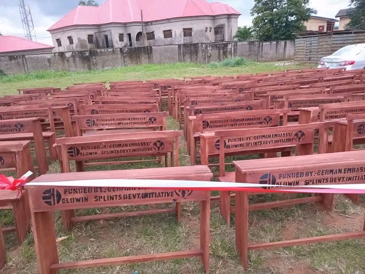 DevtGlowing's tweet photo. Glowing Splints Development Initiative in partnership with the German Embassy in Nigeria donated a total of 150 Pupils Desks and Chairs and 20 Teacher's Tables and Chairs to L.G School 1, Igando. 
#EducationForAll 
#leavenochildbehind
#backtoschoolproject https://t.co/zeLbFeBlzp