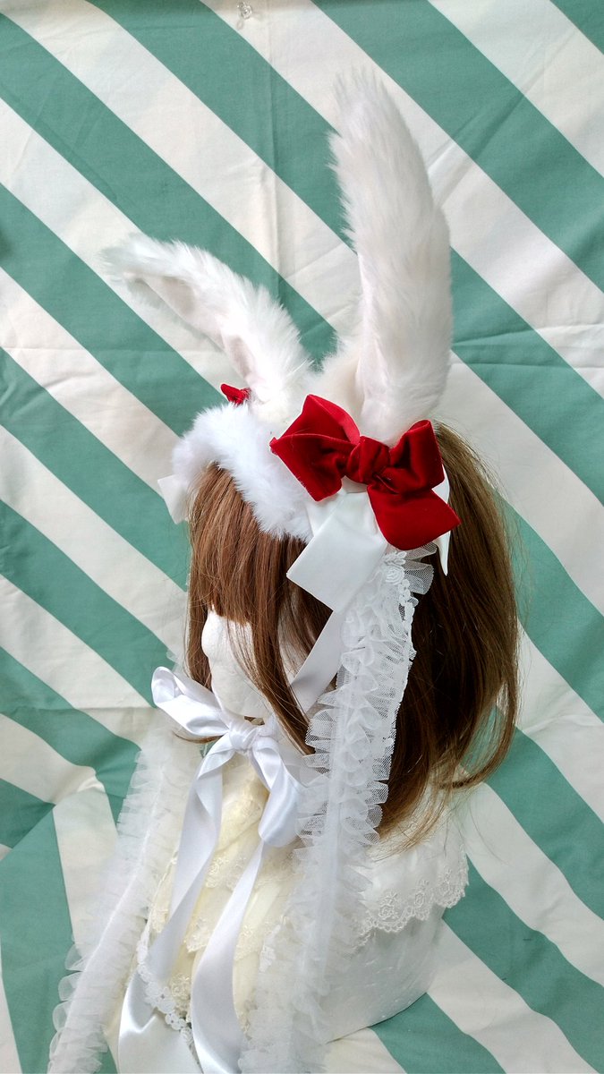 rosalita_a's tweet photo. うさみみヘッドドレス🐰取り外し出来るボルドーとピンクのリボンがセットでつきます🎀
#ゴスロリマーケット #GLM11
出展日：10/5(土)
Ｓのリボン
ブースNo.D9-10
価格12500円
お支払方法⇒現金のみ https://t.co/Wqjjxafr4D