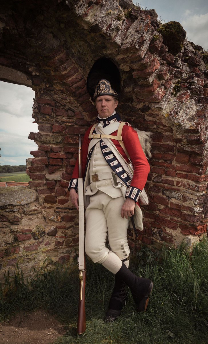 So excited to welcome back Richard Marren to #RWFFEST along with members of the Napoleonic and 18th century reenactment groups to demonstrate the uniform , drill and tactics employed by the RWF from 1775 to 1815. #Wrexham