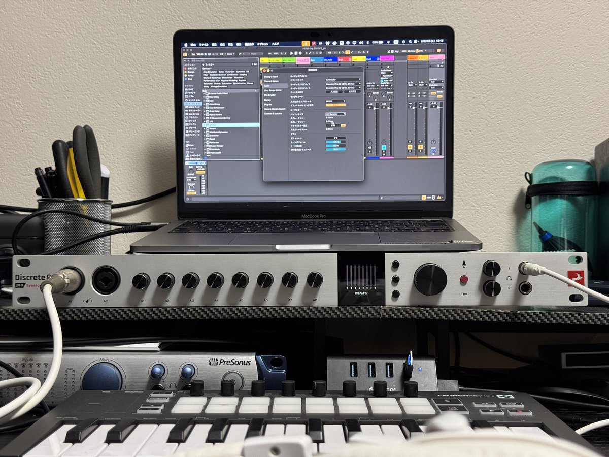 RYU_hallelujah's tweet image. オーディオインターフェイスをアップグレード！
四年ぶりにサンボル3に返り咲きd(-ω☆)
USB3.0と比較しても単純に8倍速いwww
ちょっとトラック整理したら殆どレイテンシーなくなったわw

#Antelopeaudio  #Discrete8Pro 
#SynergyCore
