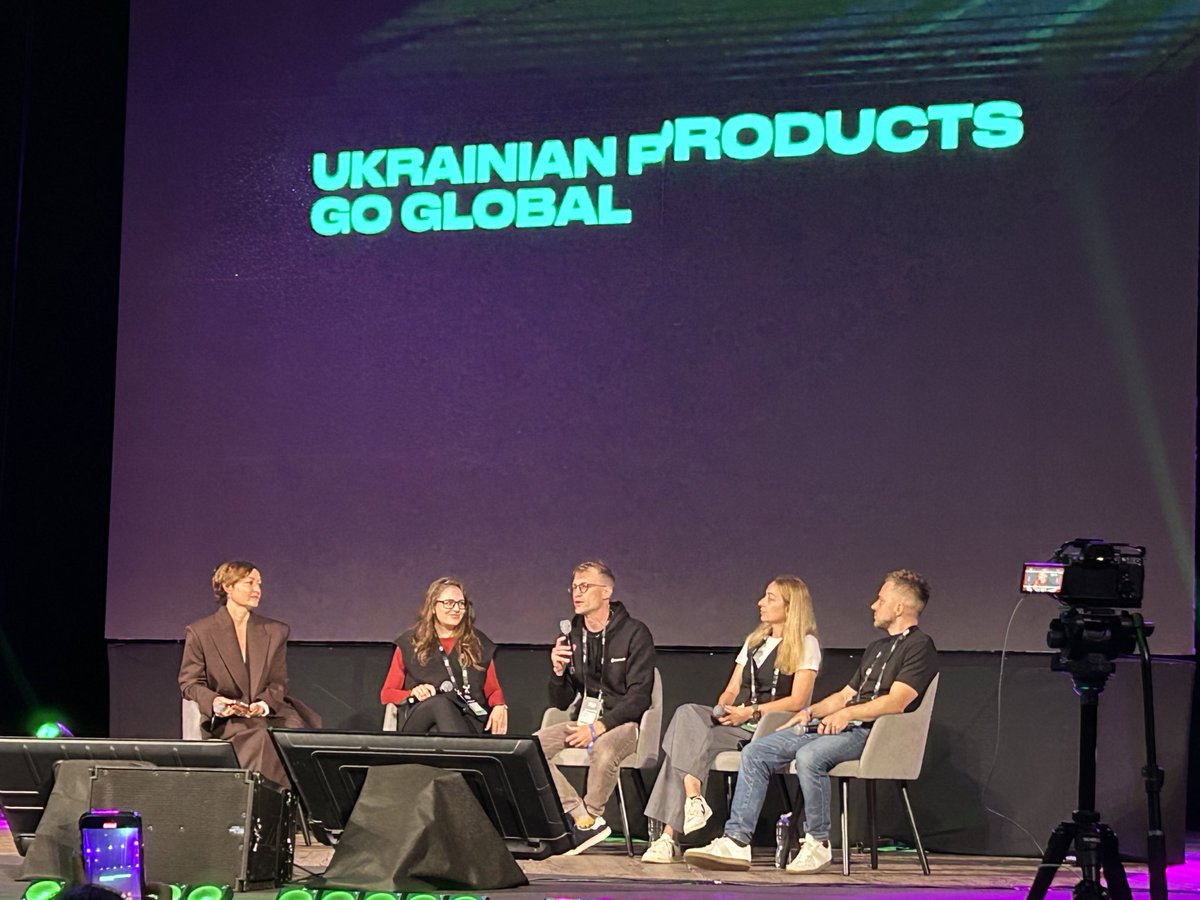 Spending the weekend in Lviv at <a href="/itarenaua/">IT Arena</a> with <a href="/SwedeninUA/">Sweden in Ukraine</a> . On stage now Andreas Flodström telling the story of Beetroot providing advanced services and training with a Ukrainian trainer base and product team to Ukraine, Sweden and about 30 countries around the world