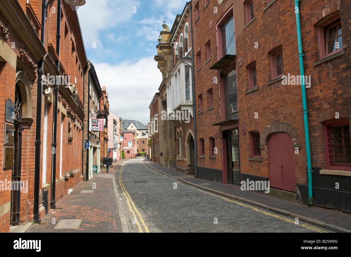tracydearing70's tweet photo. @ms3comms
internet poles to be installed along High Street, one of our most historic areas, home to our museum quarter 

Creating no go area for disabled people

@KCOMhome

#whosepayingforHullsinternet https://t.co/bbCBnvQhUI