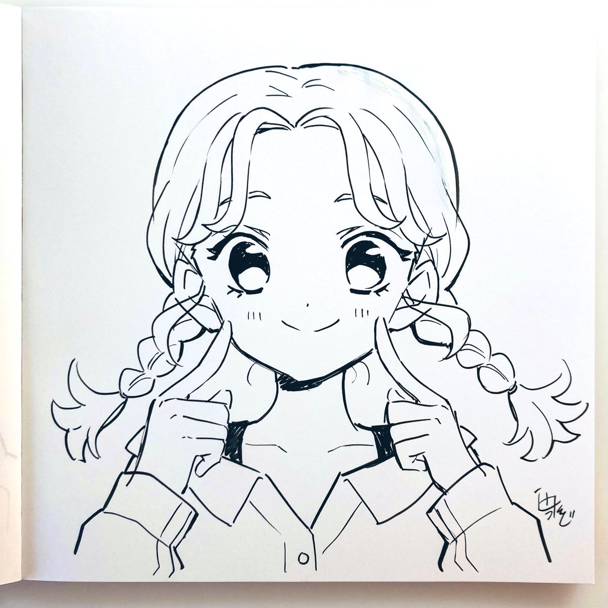 にこっ(╹◡╹)✨  #アナログイラスト #みつあみ