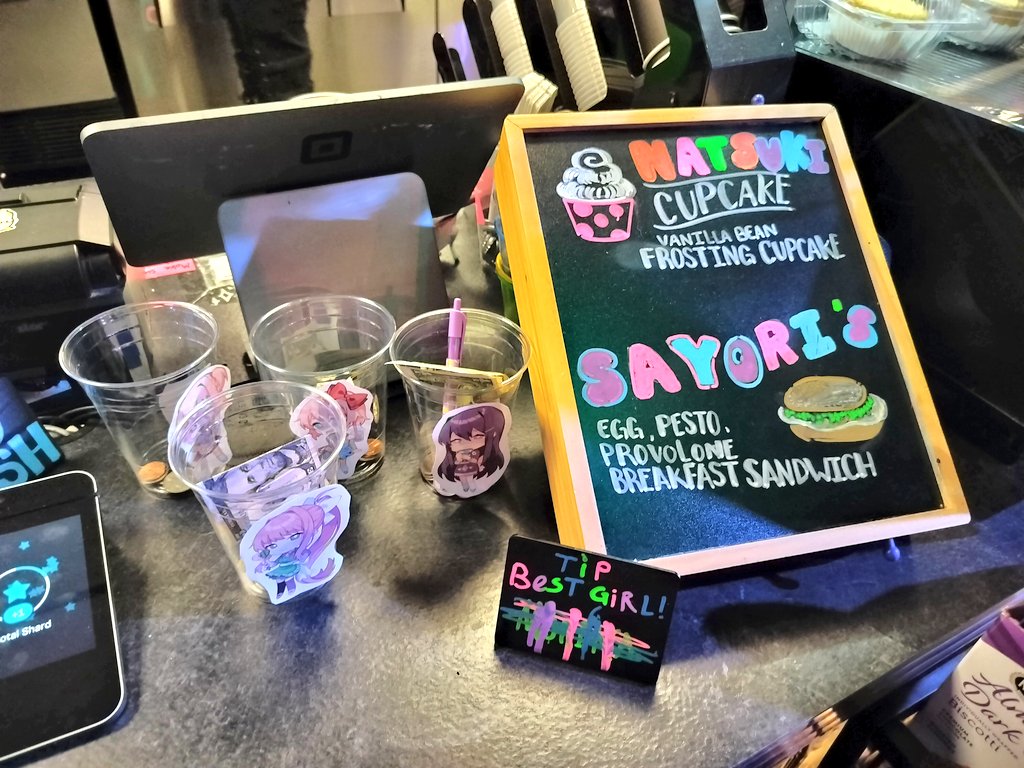 FINALLY MADE IT OUT HERE &lt;333 ILY MONIKAAAA thank you <a href="/TeamSalvato/">Team Salvato</a> and <a href="/RequiemCoffee/">Requiem</a> for putting this event together, everything was amazing 🥹🥹💚💙🩷💜