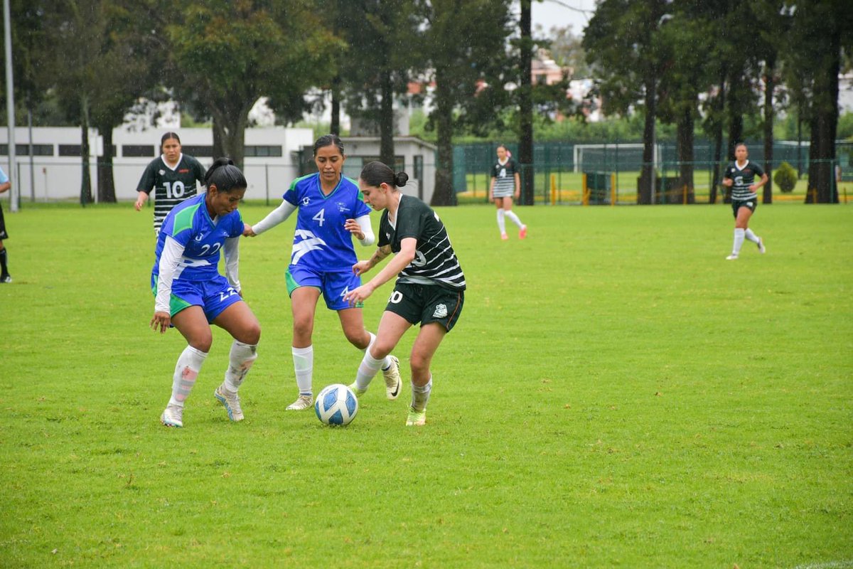 aztecasudlap's tweet photo. Esta semana, las Aztecas de fútbol femenil, también se anotaron un triunfo con resultado de 5-0 ante la Universidad Veracruzana.
#TriunfoAzteca #TodosSomosAztecas https://t.co/3QKaXUea7E
