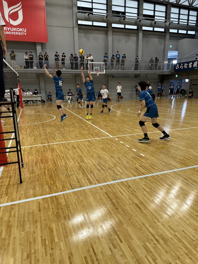 kansaiuvf's tweet photo. 【RIGAVIL CUP 2024　秋季リーグ戦】
男子1部
Aコート　第1試合
近畿大学-天理大学
3-0
25-18
25-21
25-22

#関西大学バレーボール連盟
#関西学連 
#秋季リーグ戦
#バレーボール
#UNIVAS
#Riche https://t.co/HyXbWHDX2H