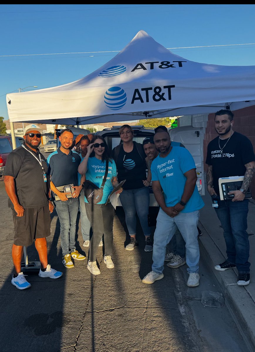 GETTING FIBER OUT IN THE COMMUNITY IN LAS VEGAS!!! 💪 <a href="/Retail_Markets/">Retail Markets</a> <a href="/jrluna11/">JR Luna</a>