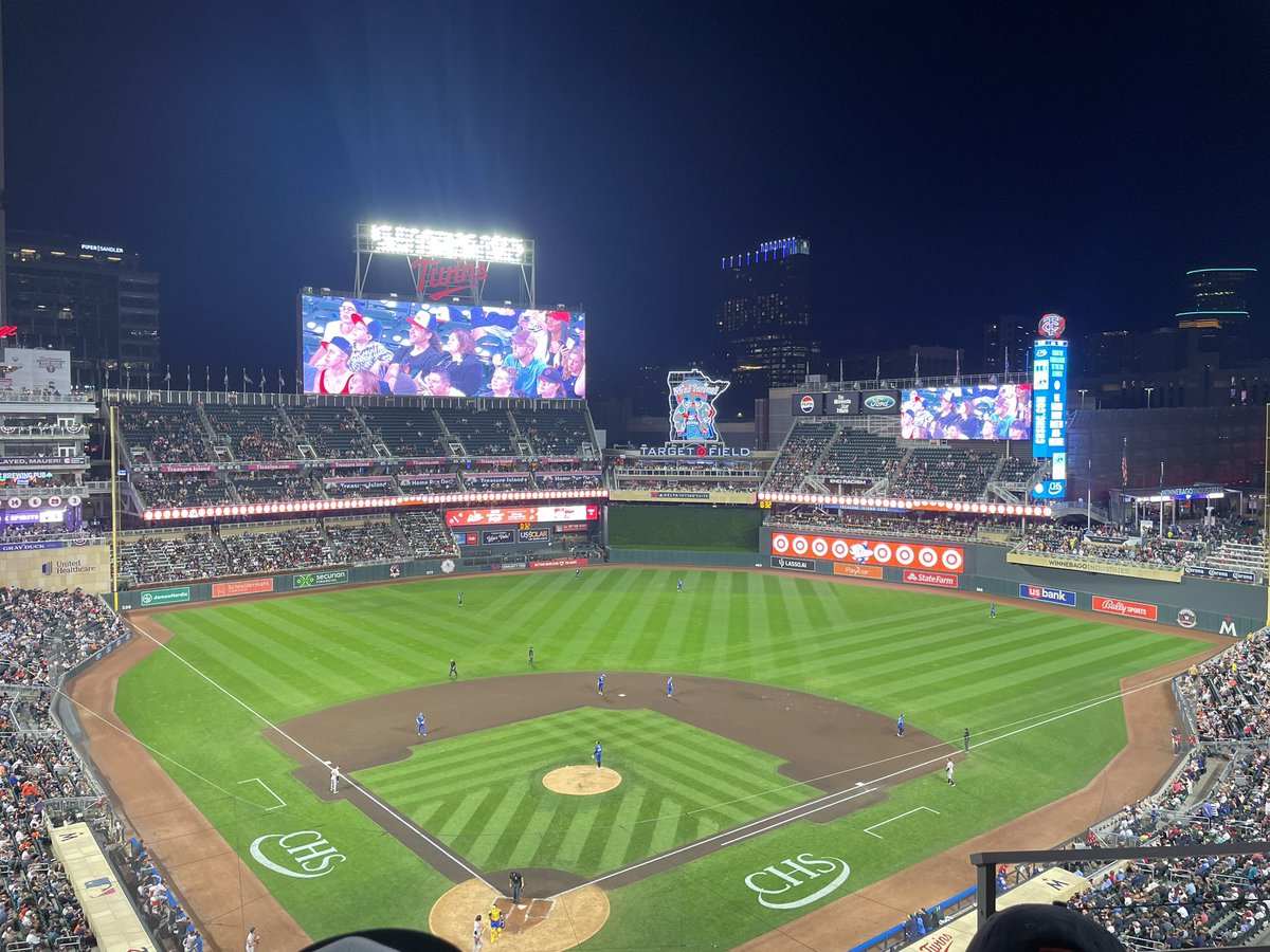 Wilms72's tweet photo. The view from #16.  @Twins https://t.co/j4vTjOfhwg
