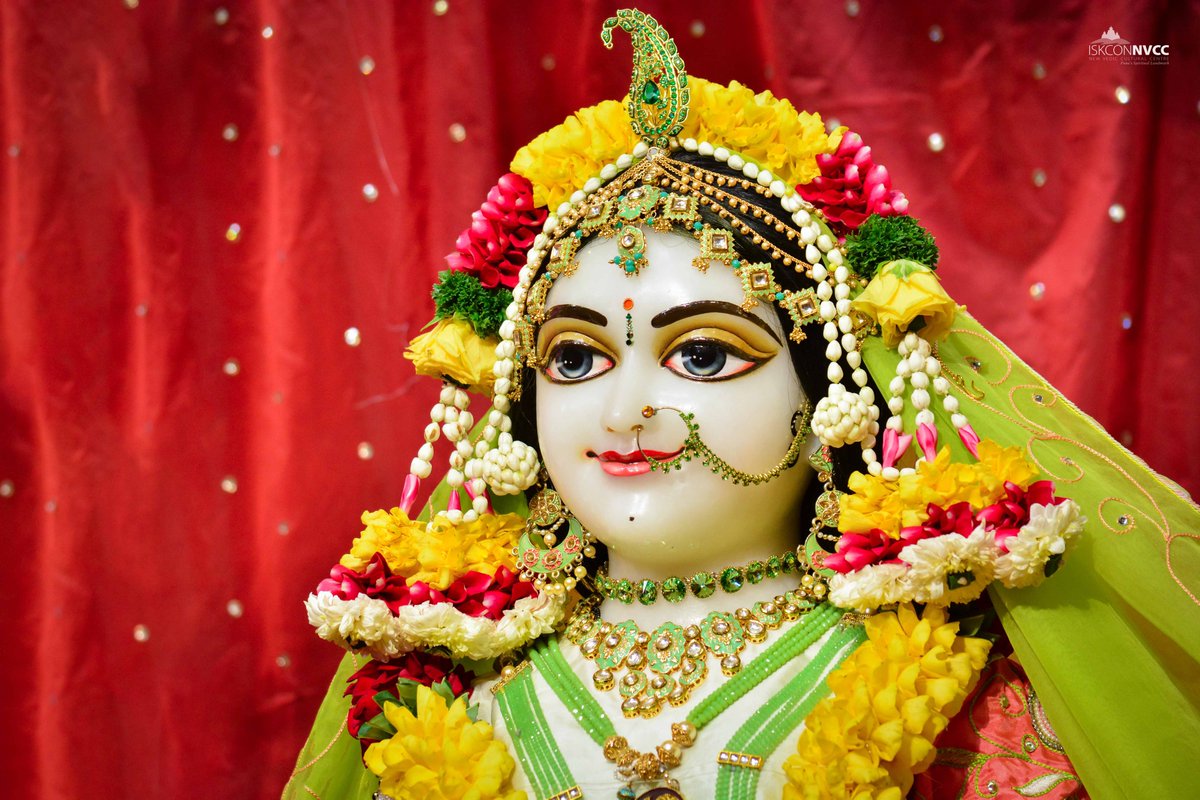 ISKCONPune's tweet photo. 🙏🏽Today's Darshan 📿 🗓28-09-2024🙏
🌷Sri Sri Radhavrindavanchandra🌷
🚩@ISKCONNVCCPune🚩
.
.
#ISKCONNVCCPune #ISKCONNVCC #ISKCONPune #ISKCON
 #28thseptember #28thseptember2024 #Saturday
#kirtan #Harekrishna #Krishna #Kirtan #Krishna
#Harinaamsankirtan #Radheshyamdas
#Radhe https://t.co/WhIEbEDUpj