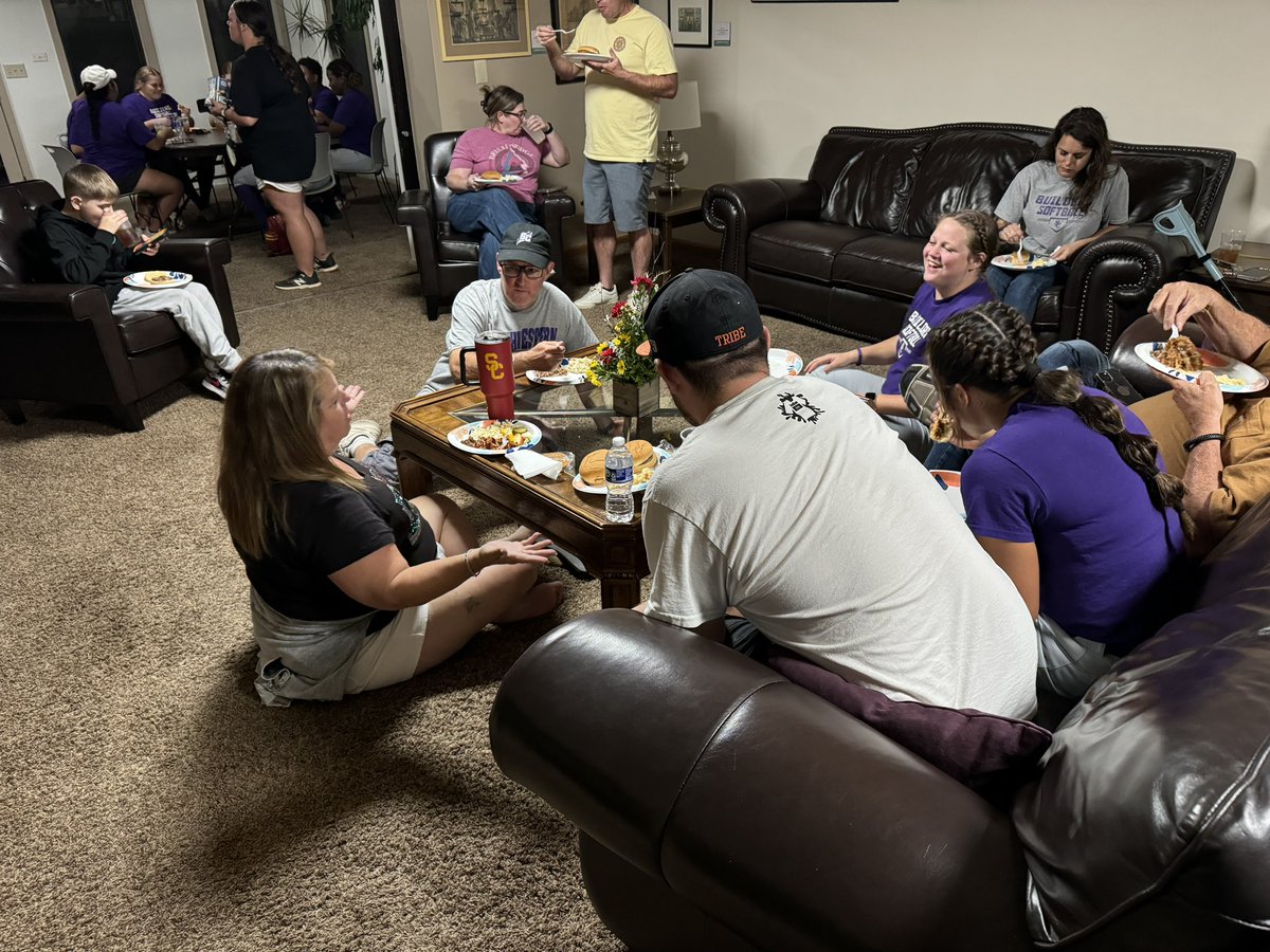 Builder Softball tweet media