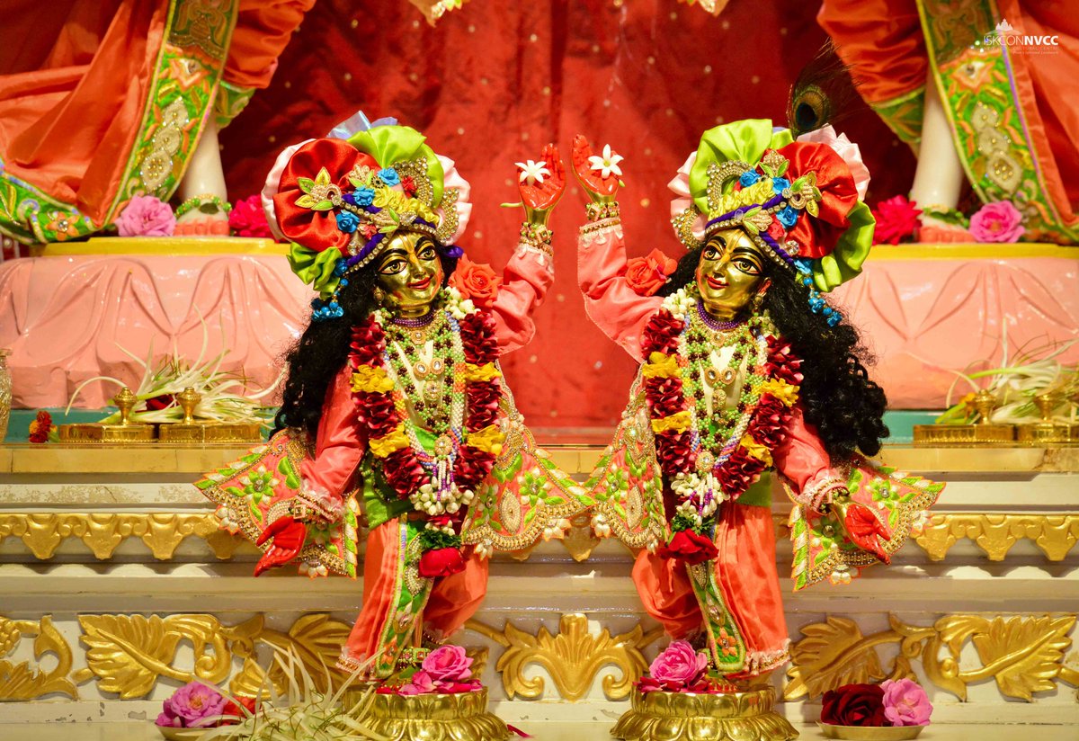 ISKCONPune's tweet photo. 🙏🏽Today's Darshan 📿 🗓28-09-2024🙏
🌷Sri Sri Gaur Nitai🌷
🚩@ISKCONNVCCPune🚩
.
.
#ISKCONNVCCPune #ISKCONNVCC #ISKCONPune #ISKCON
#28thseptember #28thseptember2024 #Saturday
#kirtan #Harekrishna #Krishna #Kirtan #Krishna
#Harinaamsankirtan #Radheshyamdas
#Radhe #Radha https://t.co/aGFzi9A6mJ
