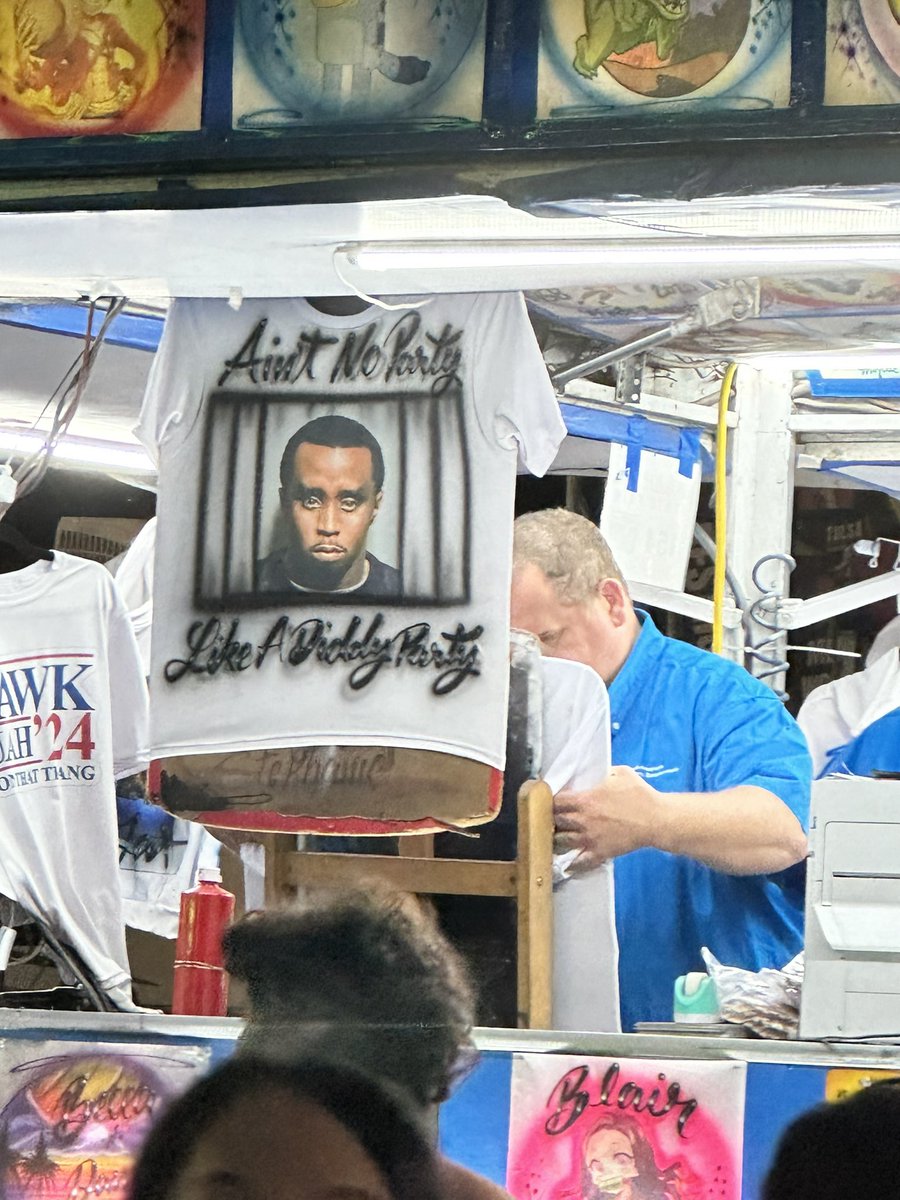JessBot5000's tweet photo. Siri, show me the most current-events-unaware shirt ever https://t.co/6SfoeUBaDw